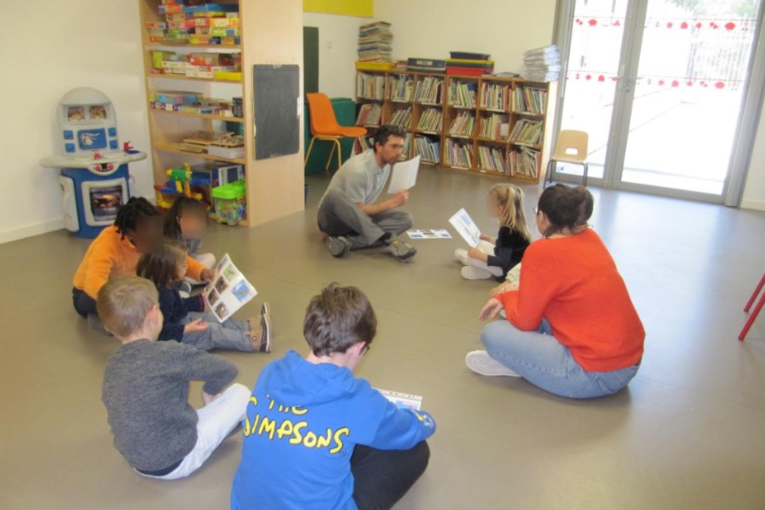 Jeu des devinettes. On posait des questions et il fallait retrouver le nom de l'oiseau (© O. Mallet)